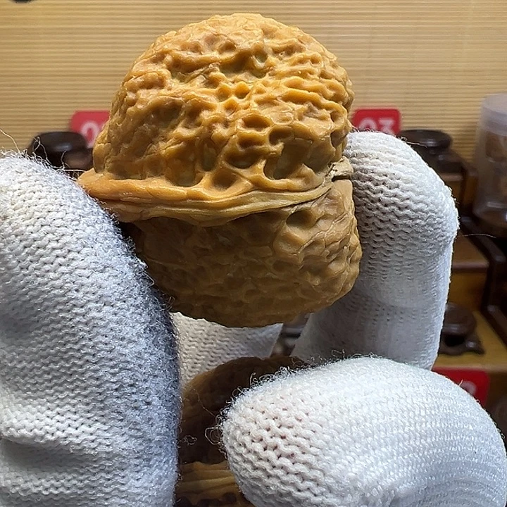 把件文玩核桃蚂蚁纹蛤蟆头