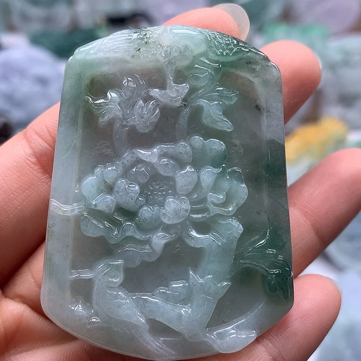 翡翠未镶嵌颈饰花开富贵多彩颜色福利