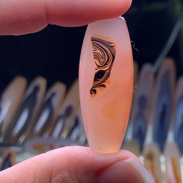 玛瑙/玉髓颈饰未镶嵌天**月2