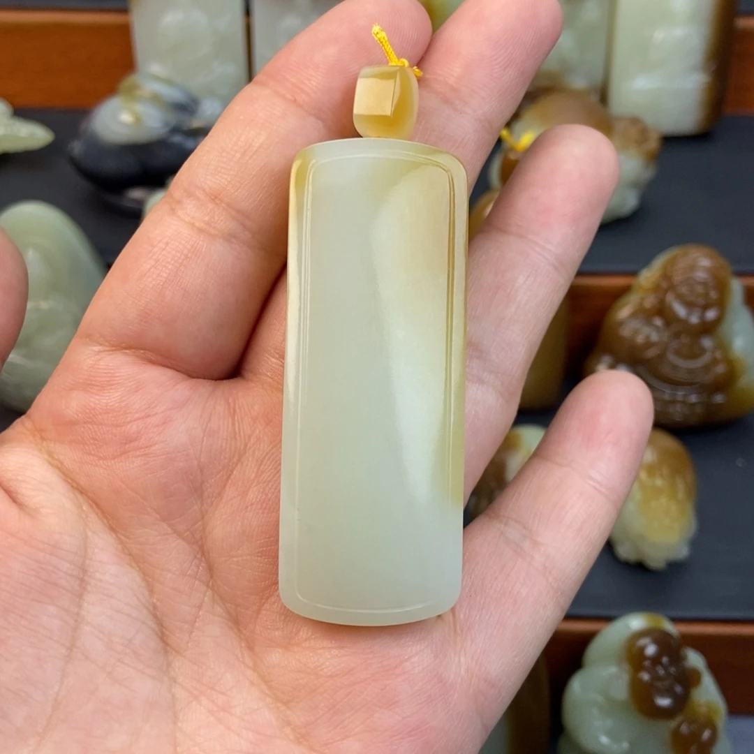 和田玉（糖玉）未镶嵌颈饰