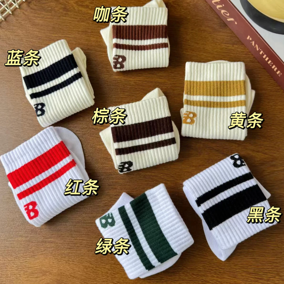 N家男女款中筒运动休闲袜