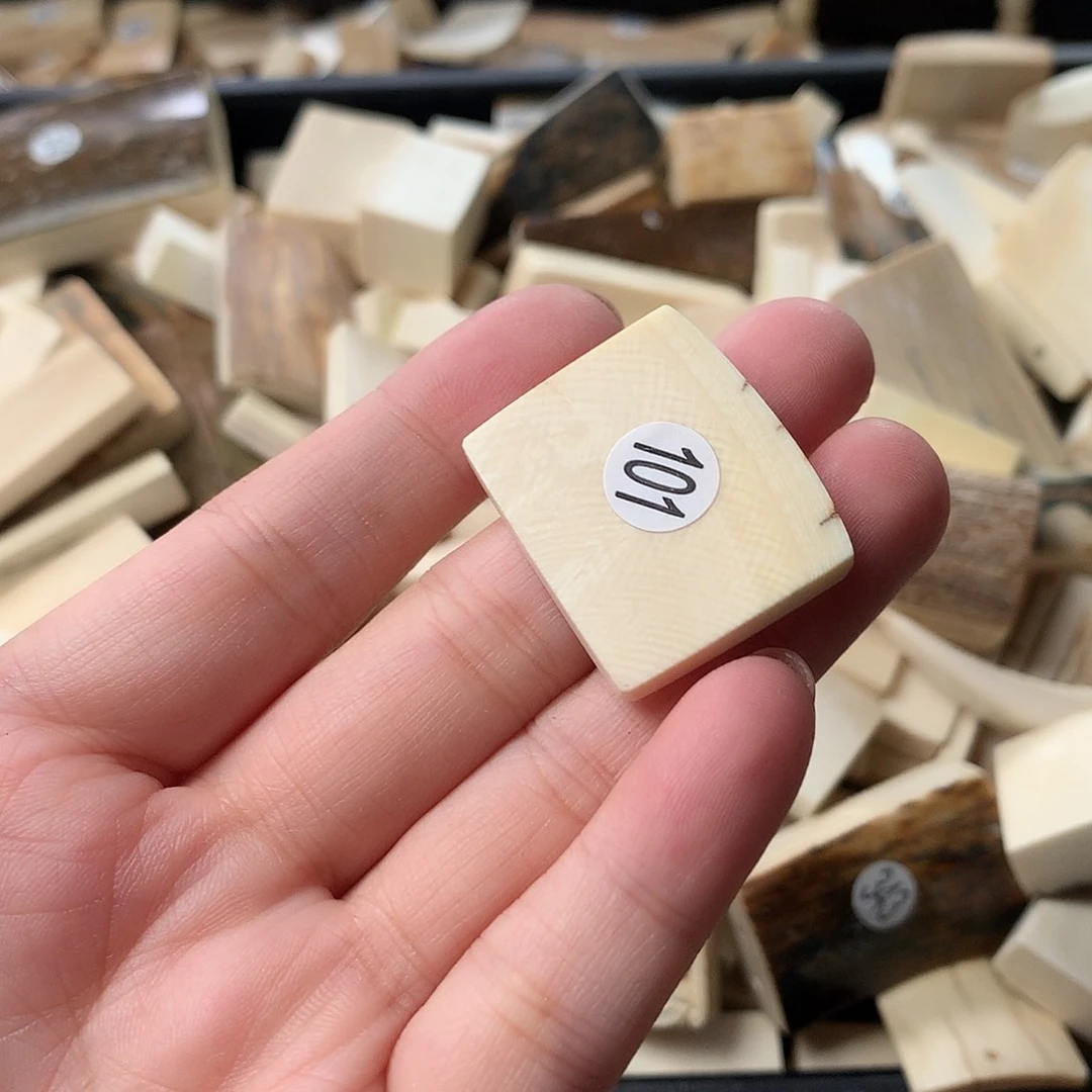 泥塑不打孔联系客服