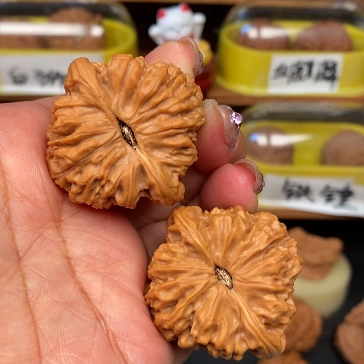文玩核桃吊坠彭**田40全品南疆石
