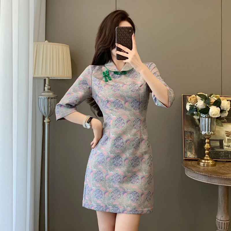 2025秋季新款气质连衣裙姐系贵感女新中式国风收腰包臀显身材裙子