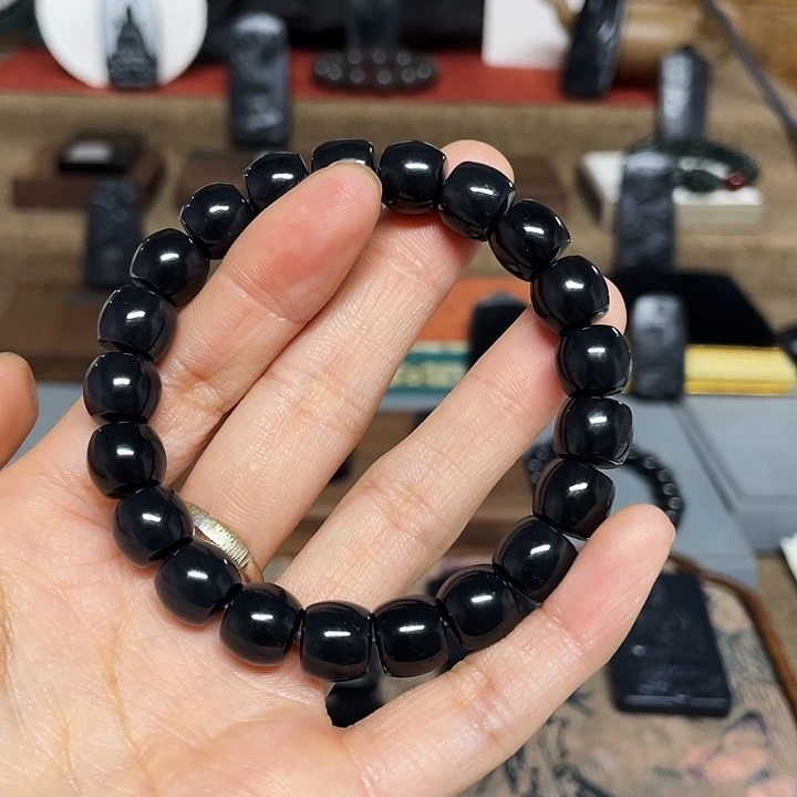 和田玉（墨玉）未镶嵌手串高羊脂卡10直切毛孔