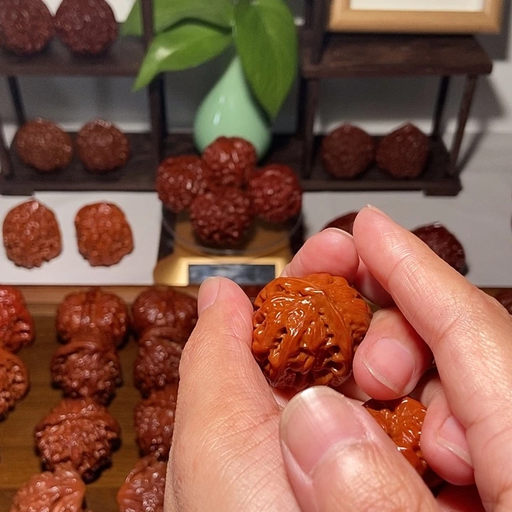 壹***叁吊坠文玩核桃蛤蟆头