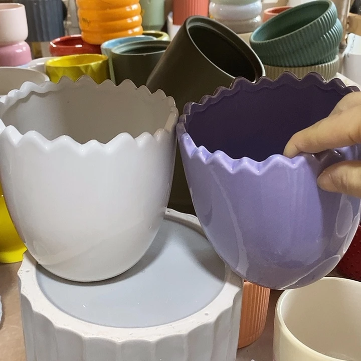 陶盆有孔 瑕疵针孔漏釉介意勿拍外高 13外口13