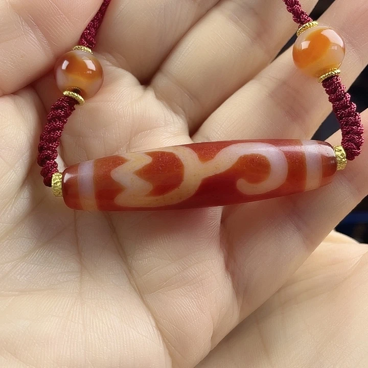 玛瑙/玉髓颈饰合金行运