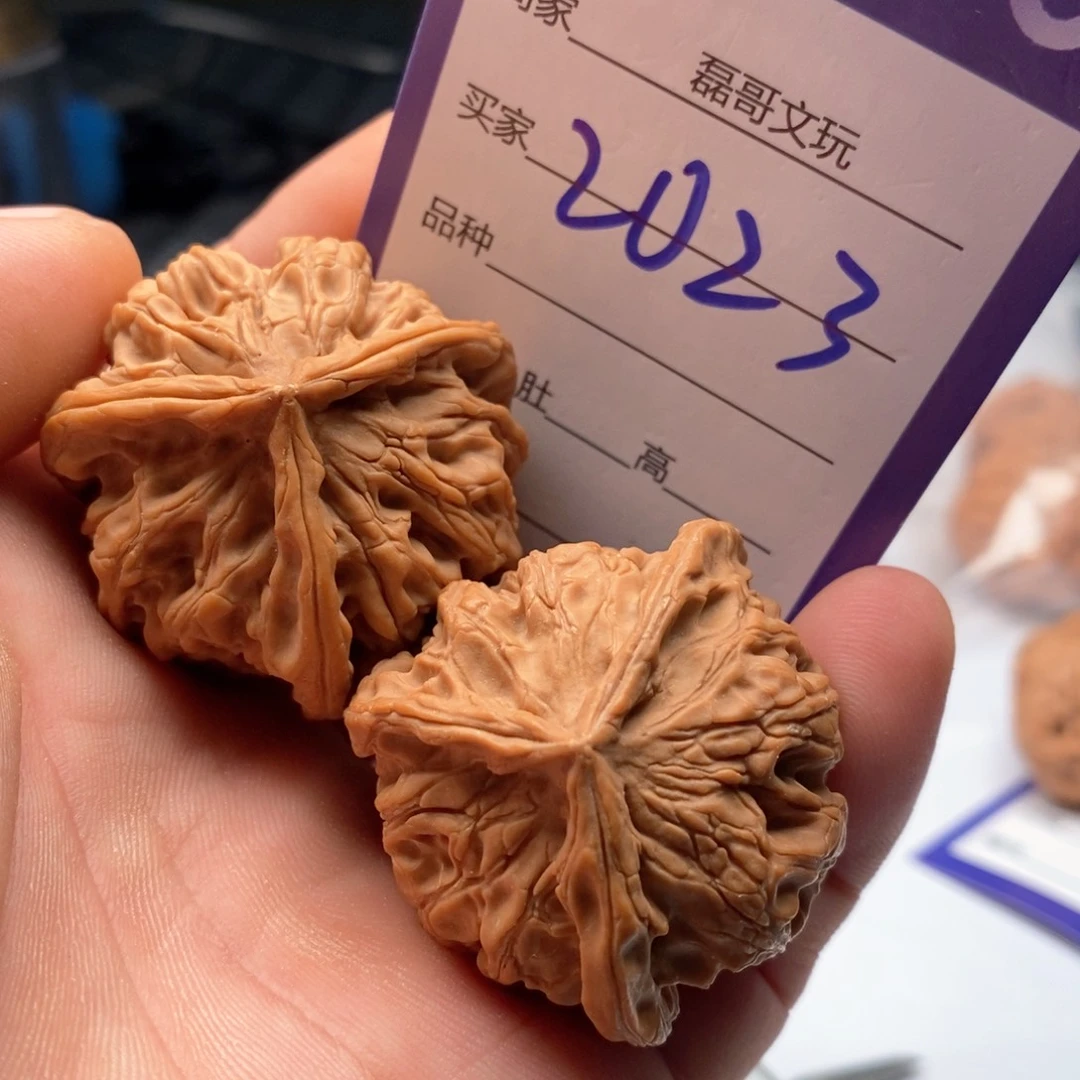文玩核桃吊坠2023