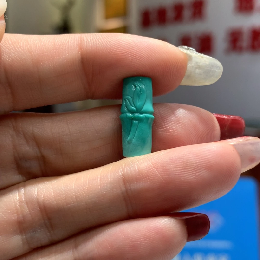 绿松石配饰未镶嵌