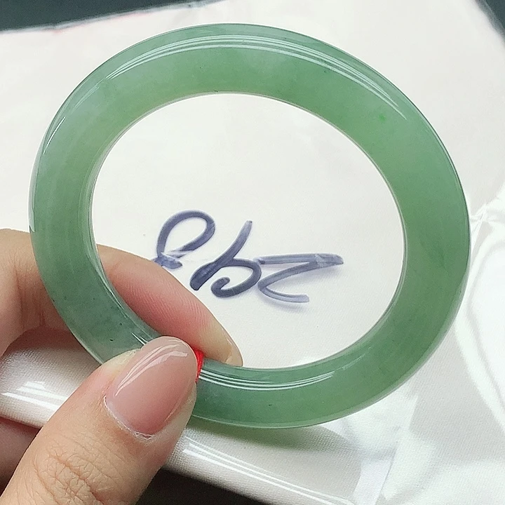 未镶嵌手镯翡翠296