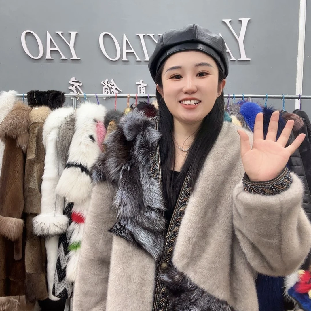 女装大赛中荣获金