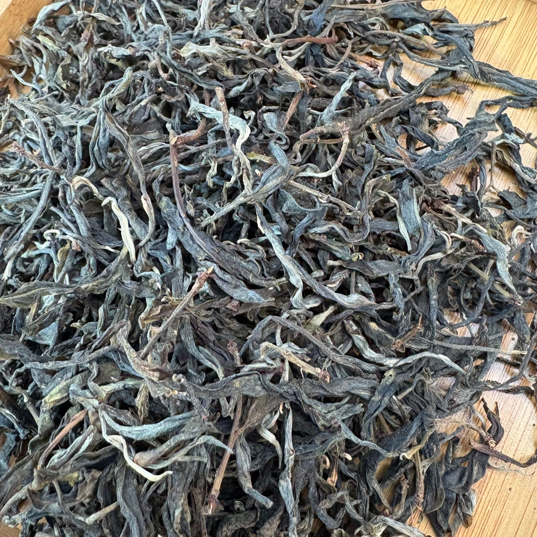 【蓝鲸茶厂】曼松背阴山 散茶 2024年（春）生茶 100克/份