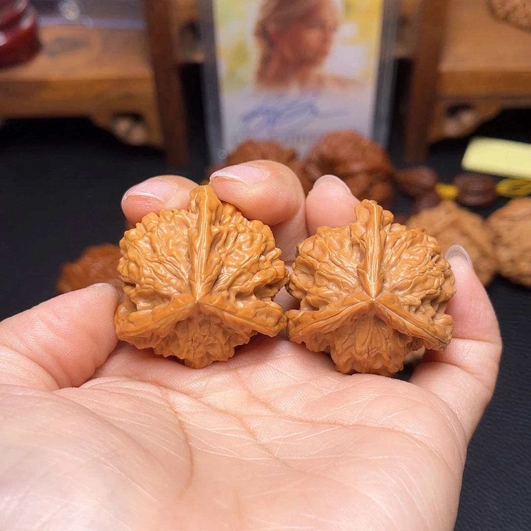 把件文玩核桃盘山三棱36尺。