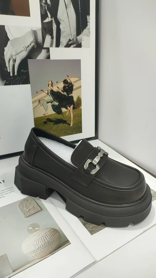 女鞋时尚百搭粗跟高筒女士6678-1