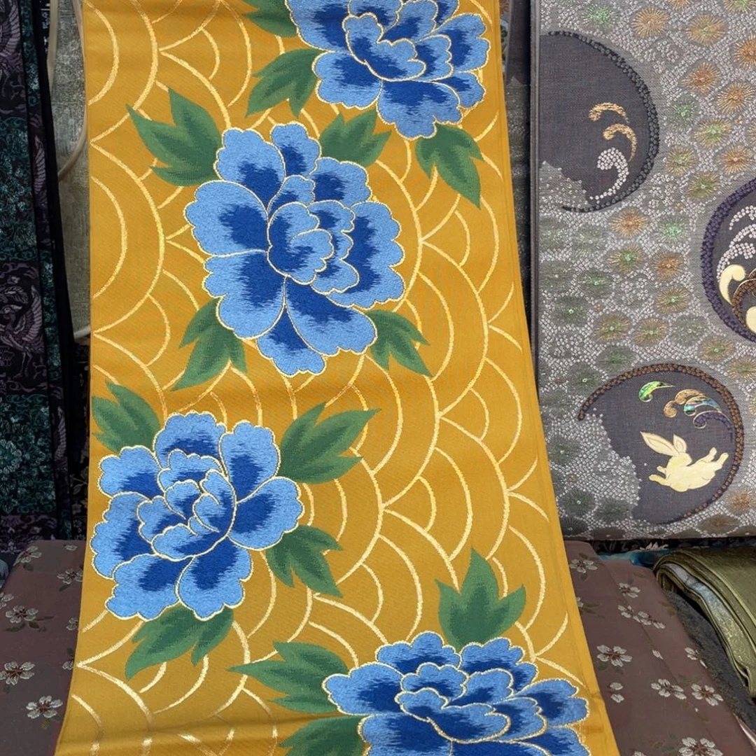 织绣织锦等多种工艺