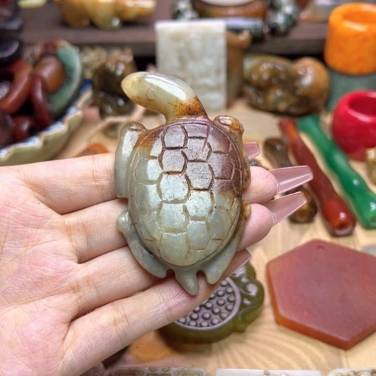 未镶嵌蛇纹石玉颈饰