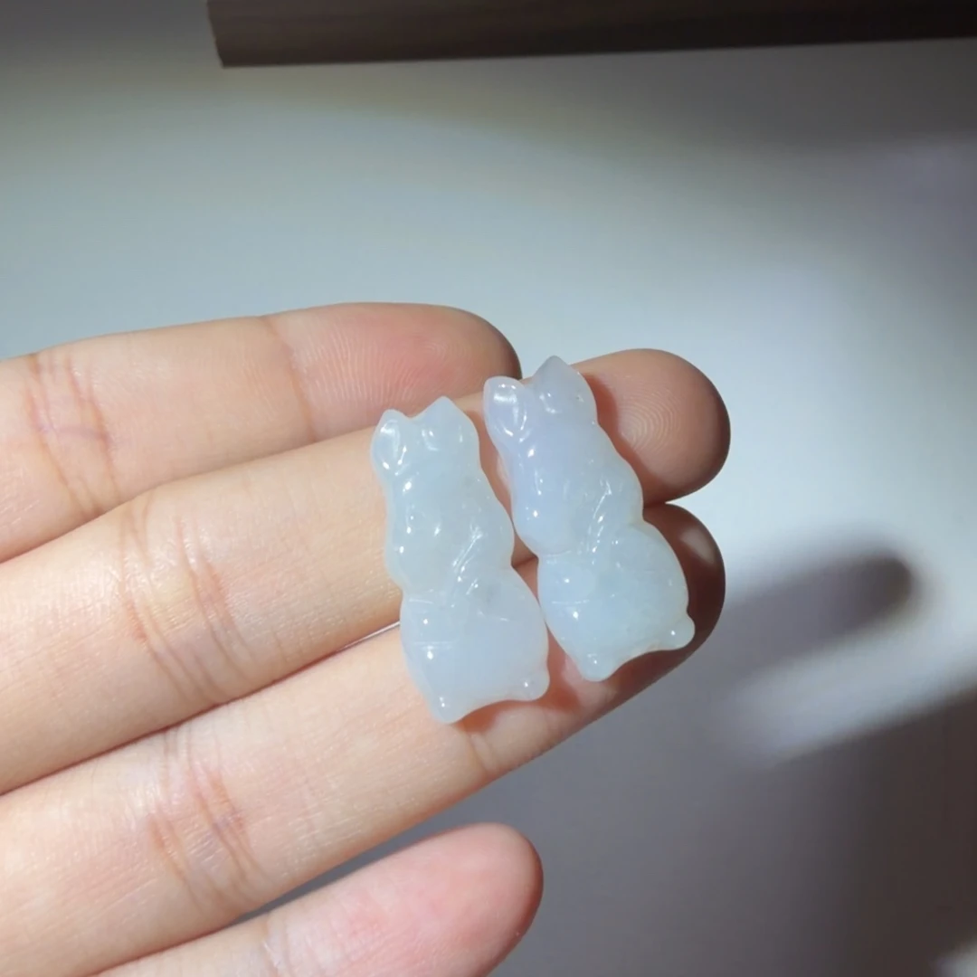 颈饰未镶嵌翡翠好