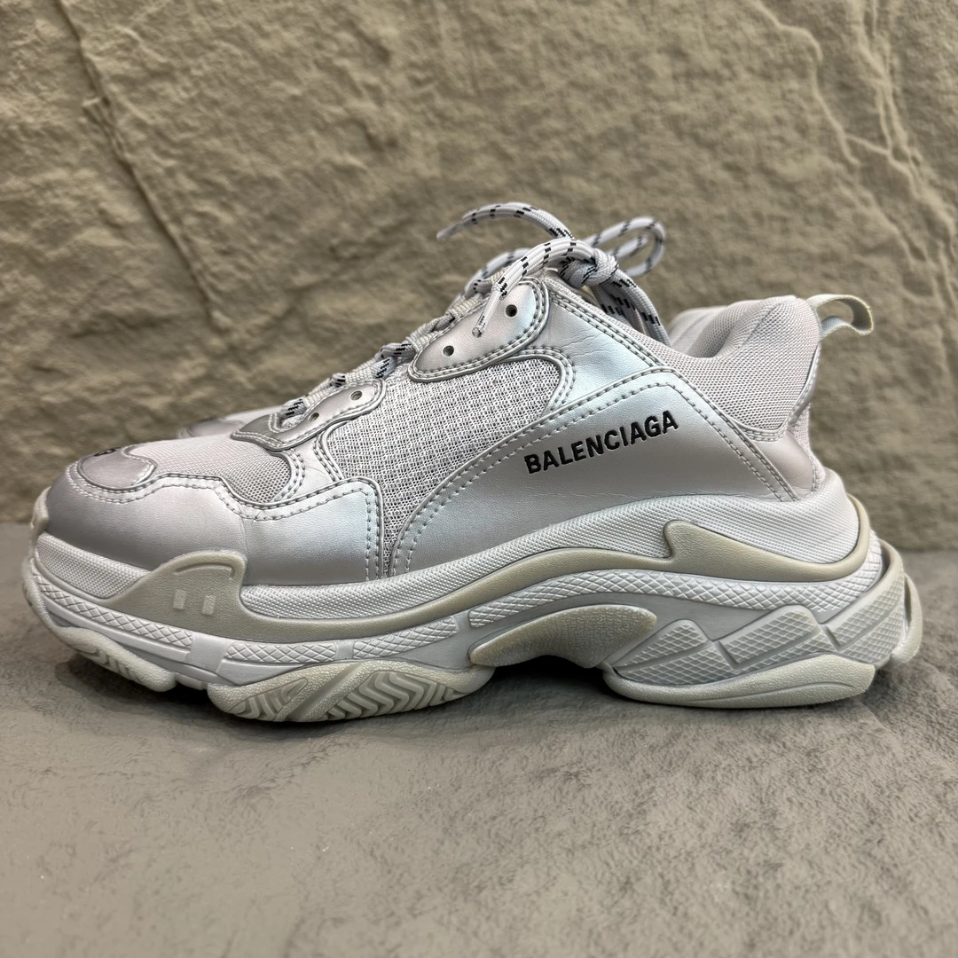 95新 Balenciaga/巴黎世家 Triple S银色老爹鞋43码