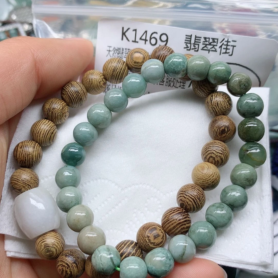 翡翠颈饰未镶嵌手串