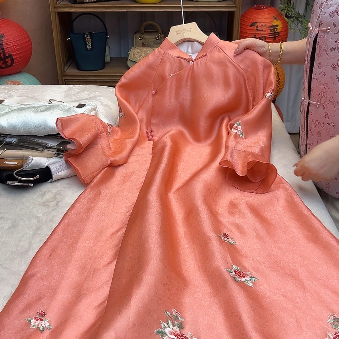 刺绣裙子欧根纱净胸围92穿