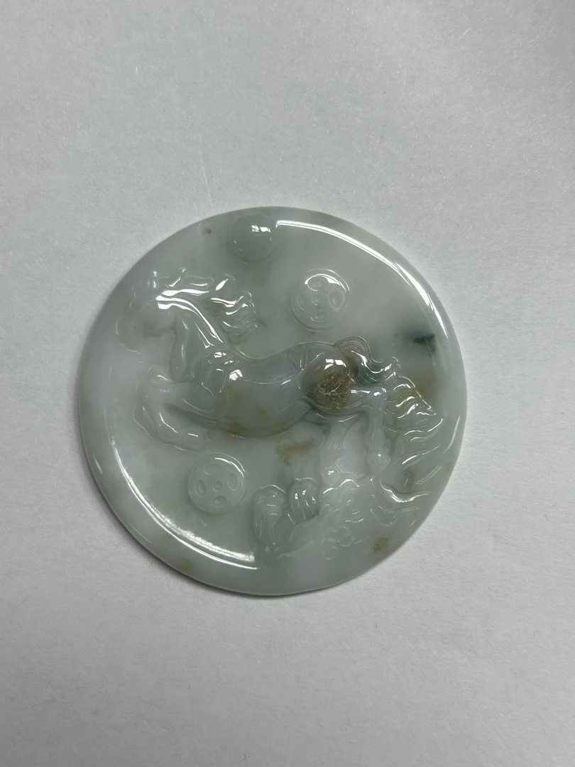 纯天然A货翡翠马生肖精美时尚吊坠