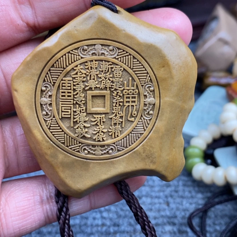【闪购商品】原石雕刻手把件