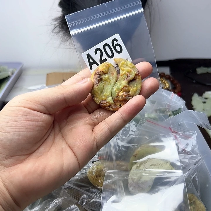 蛇纹石玉发饰合金细***裳