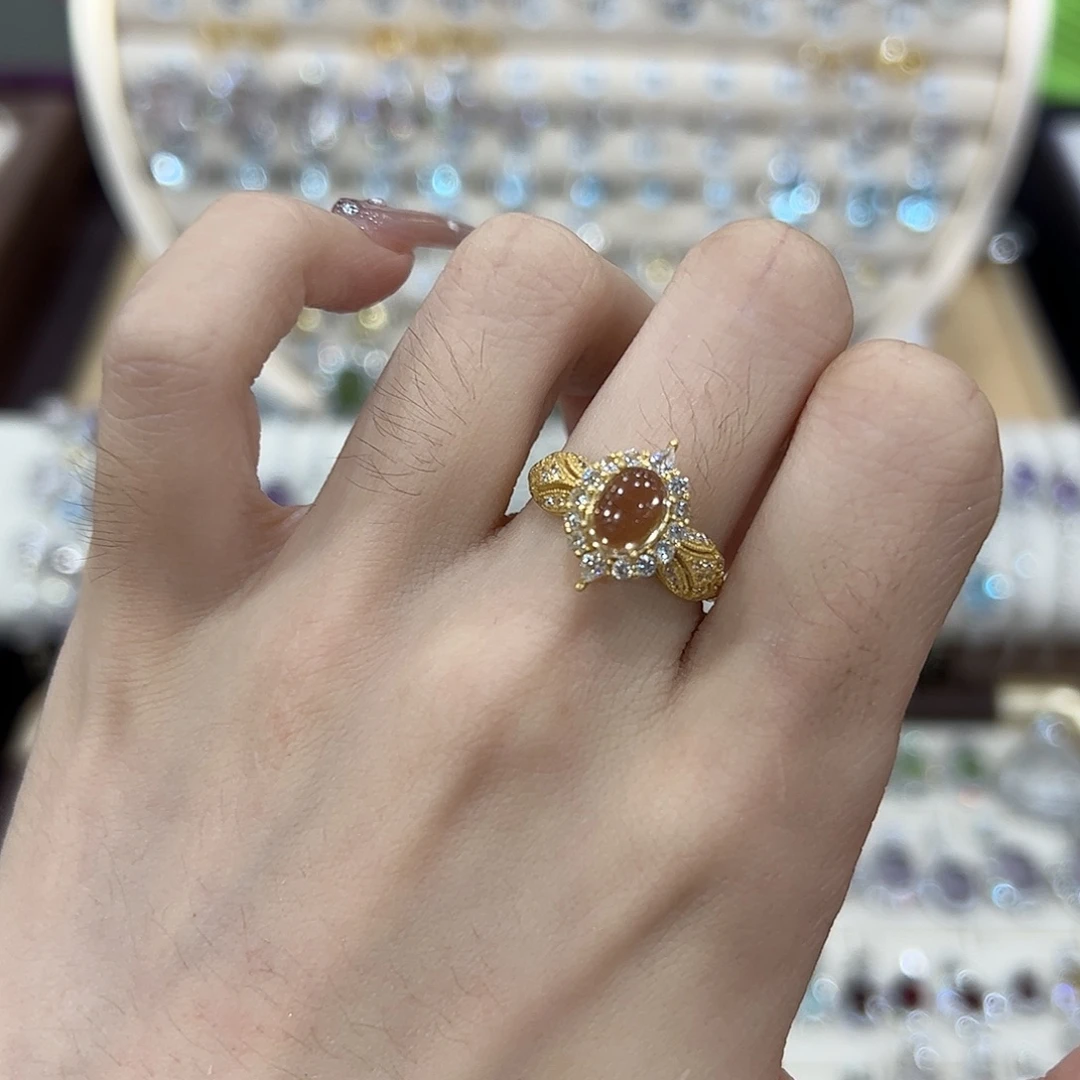8***%银S925镶嵌戒指黄晶