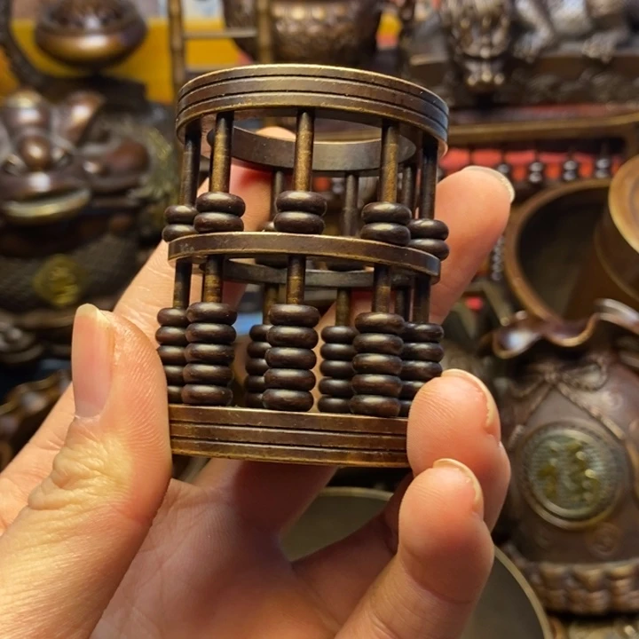 铜器摆件做工精良