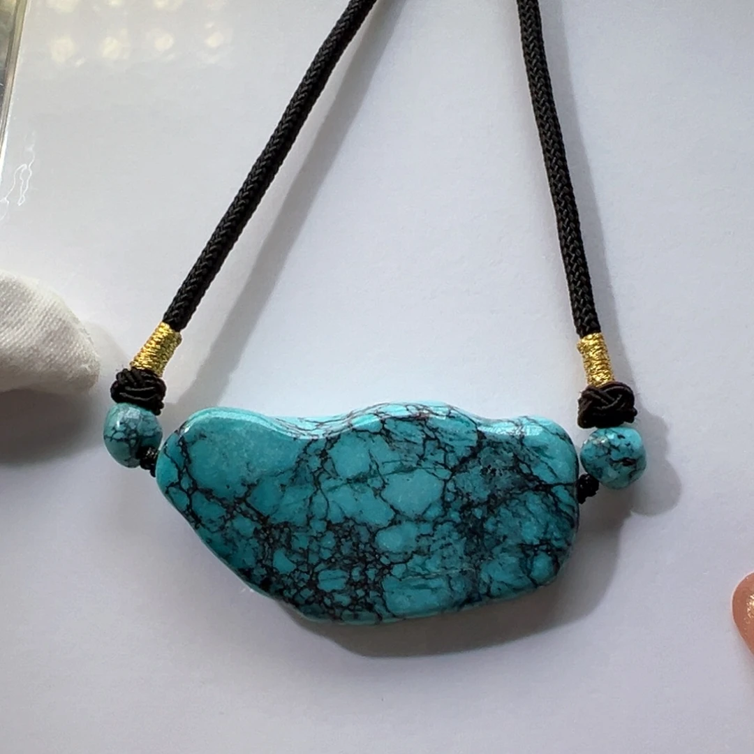 绿松石未镶嵌挂件