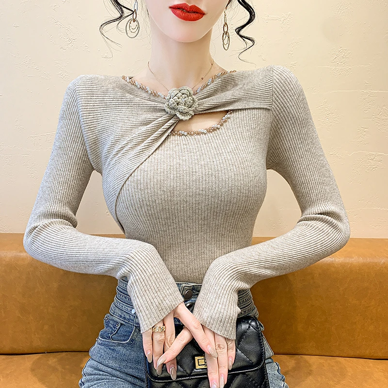 重工钉钻镂空针织T恤女秋冬新款不规则花朵内搭毛衣打底衫潮上衣