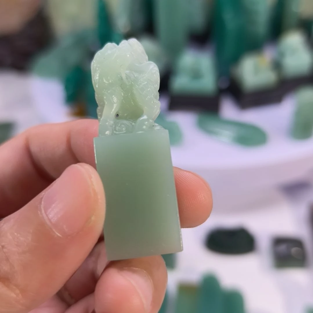 印石寿山石梅子青兽钮