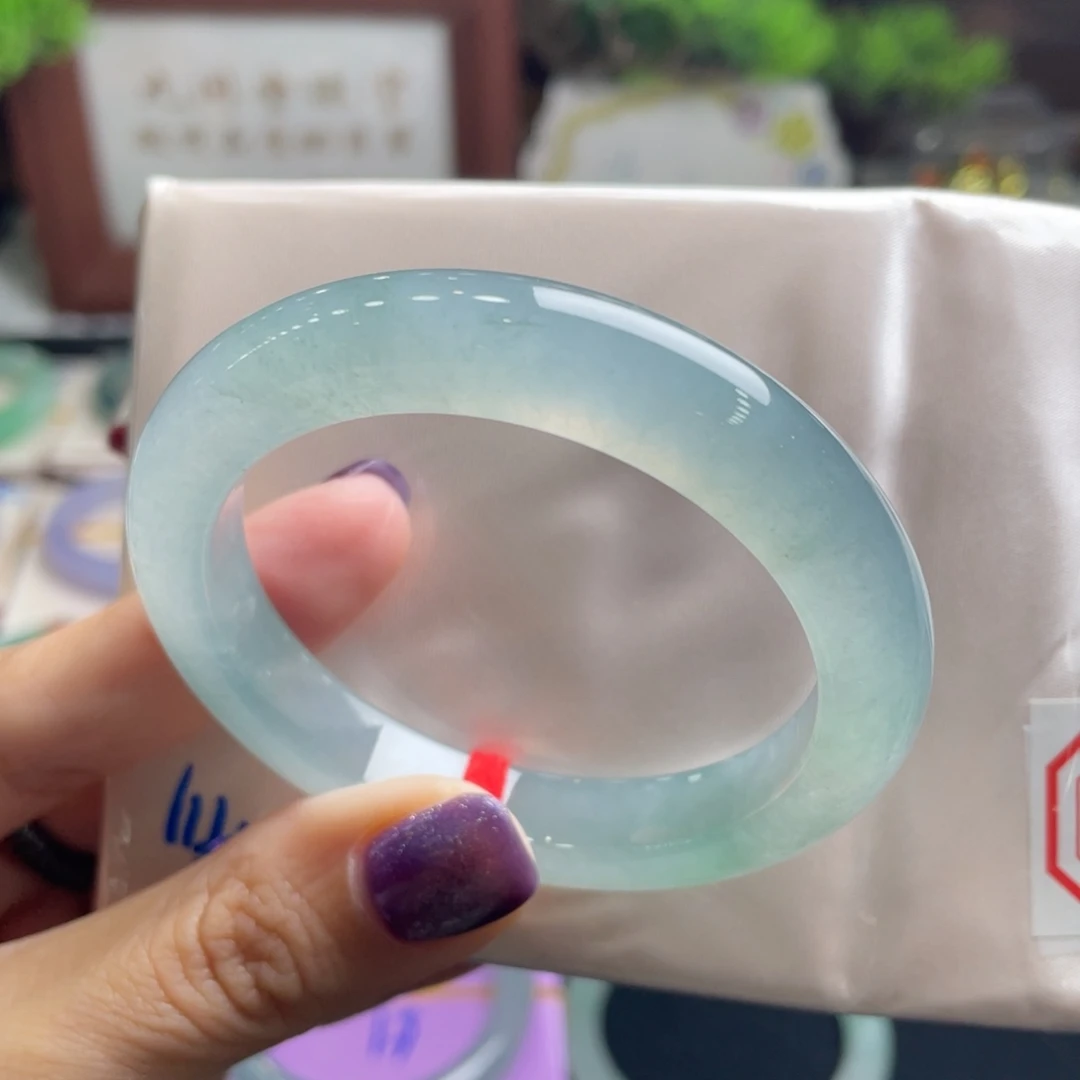 翡翠未镶嵌手镯14号 51+正圈 晴水绿炸光