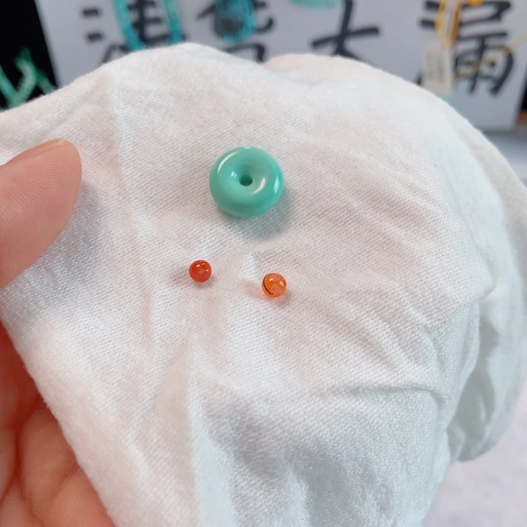 未镶嵌南红玛瑙珠宝奇石