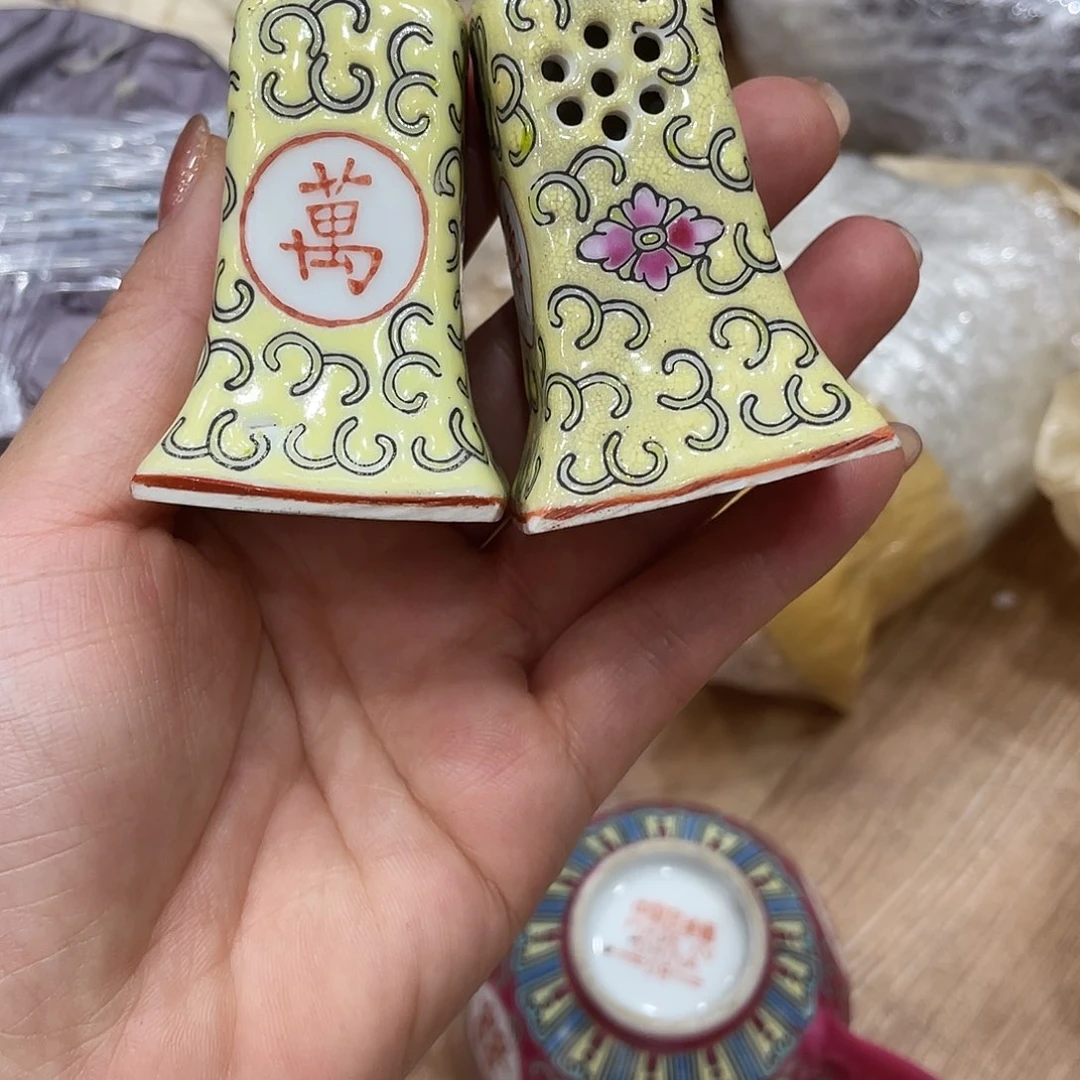 陶景德镇粉彩万寿胡椒筒