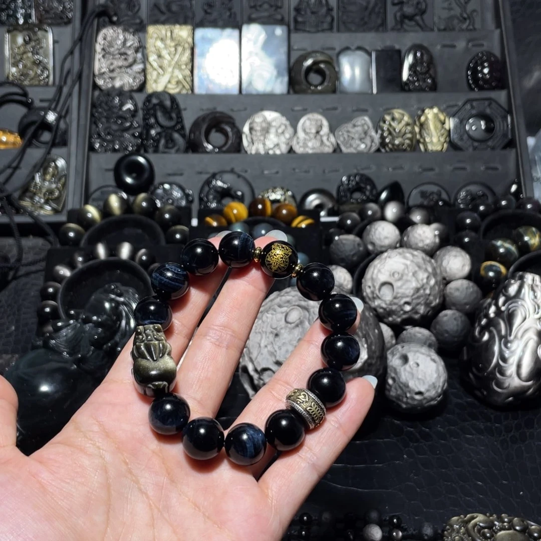 上***舞木变石（虎睛石）未镶嵌珠宝奇石