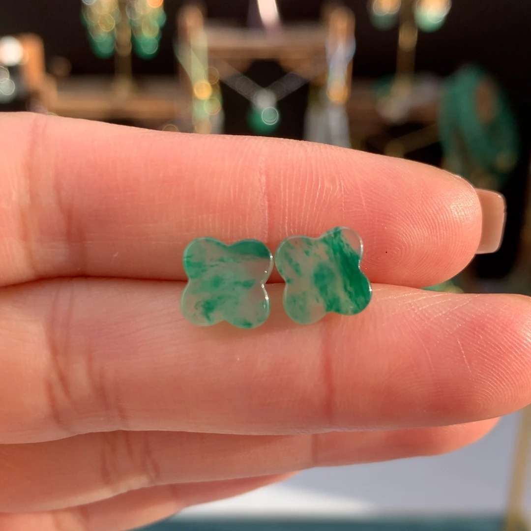 石英质玉（非洲翠）银S925镀金镶嵌冰飘花精品耳饰