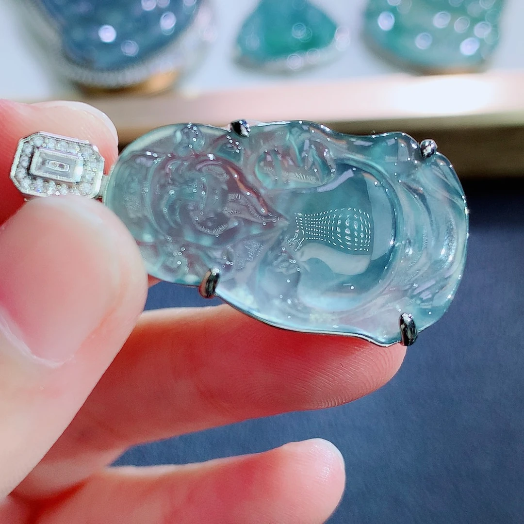 翡翠未镶嵌颈饰翡翠