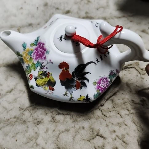 瓷片瓷器，各种摆件，瓷片，