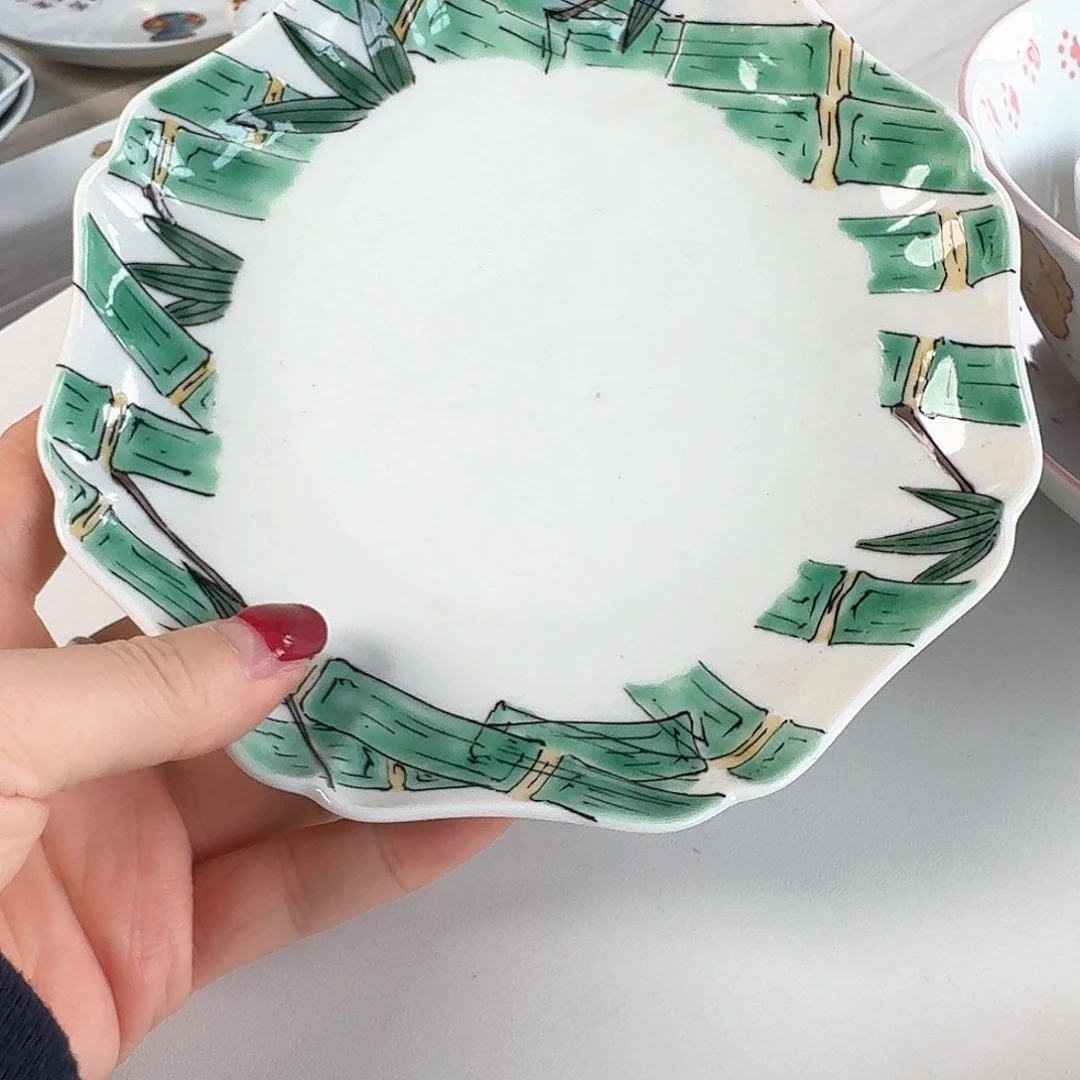 瓷片1只九谷烧手绘竹子葵型盘，15厘米