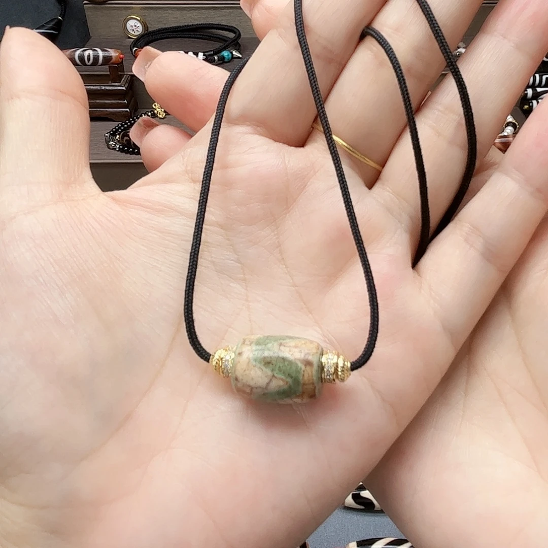 玛瑙/玉髓合金颈饰