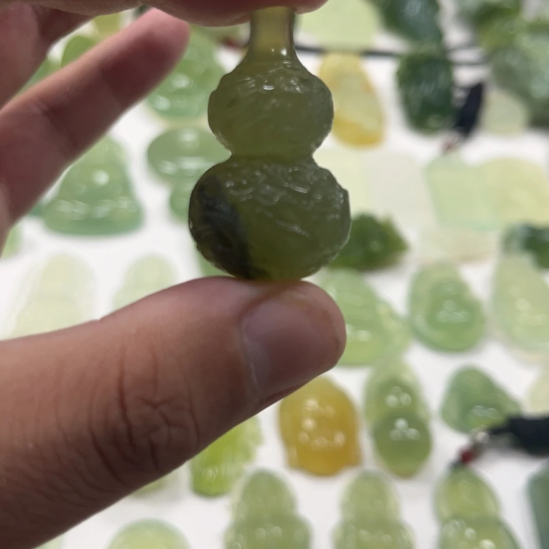 岫玉未镶嵌颈饰天然岫玉未镶嵌颈饰