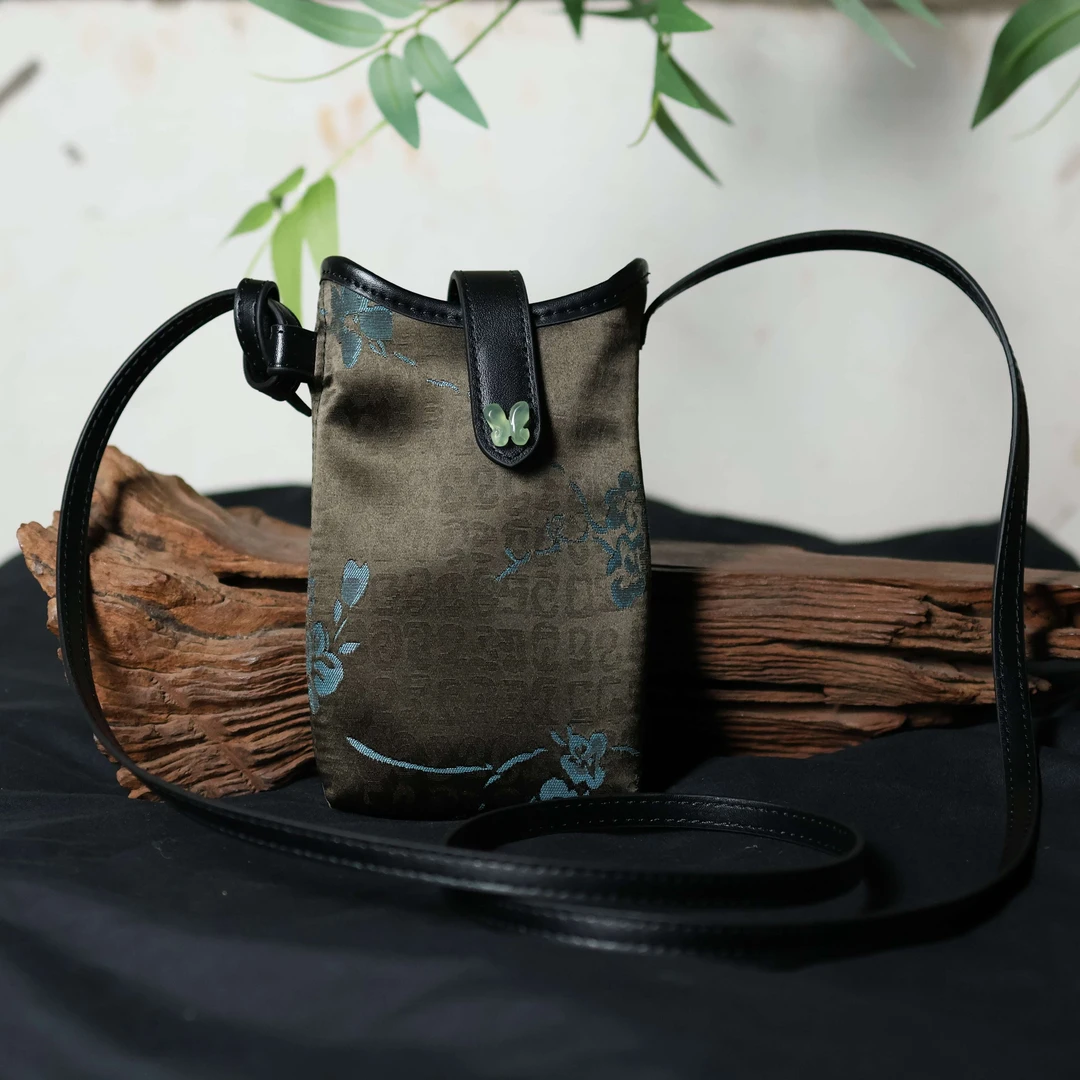 【细物慢造】半月绿底贡缎手机包（ZP54）便携百搭国风时尚单肩民族风