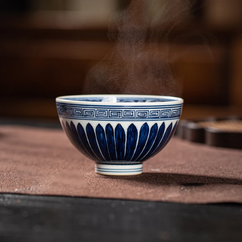 翰林瓷轩手绘明青花永乐菊瓣鸡心杯 景德镇功夫茶具主人杯单个杯