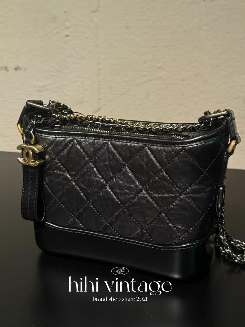 99新 Chanel/香奈儿 黑色牛皮流浪包小号斜挎包 芯片款/14358616