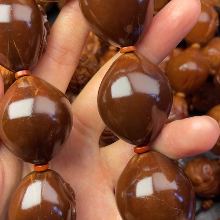 冯***驹橄榄核吊坠橄榄核