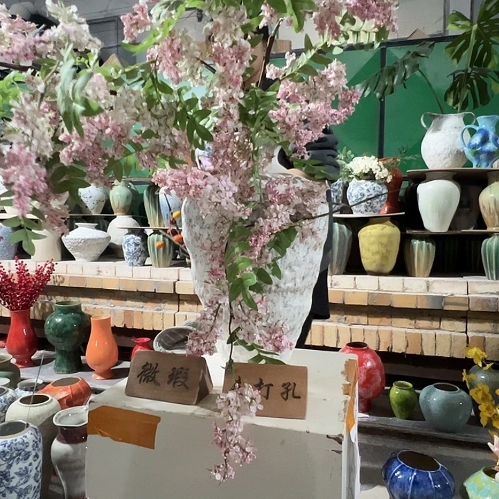 景德镇陶瓷花瓶工厂