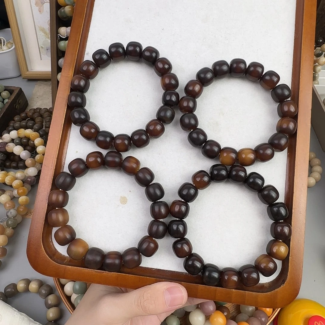吊坠白玉菩提干磨 黑金