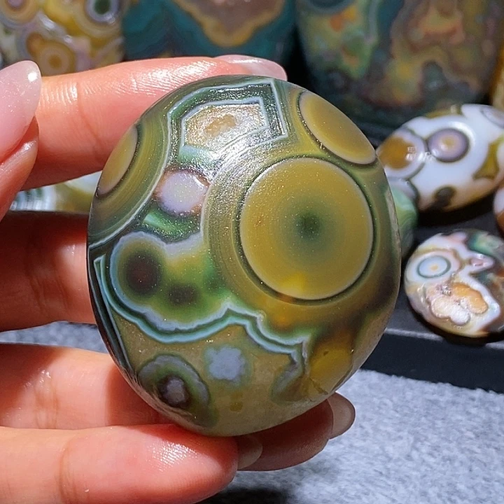 玛瑙/玉髓未镶嵌珠宝奇石62